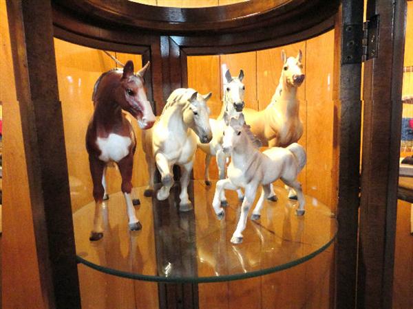 Hagen-Renaker horse collection