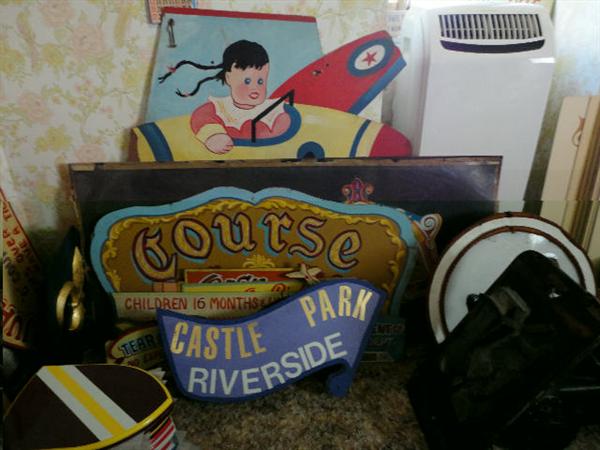 Amusement park signs -- lots of them of all sizes
