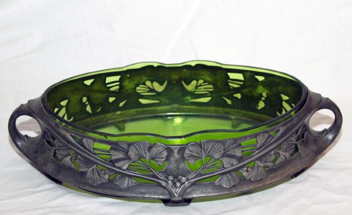 Beautiful Begonia Sterling Compote With Green Glass Insert 