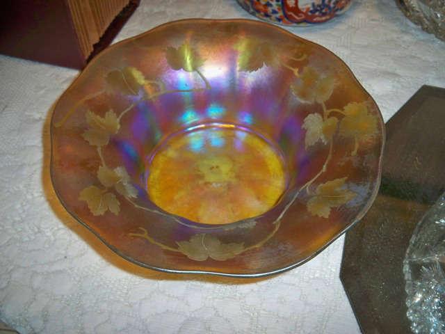Signed L.C. Tiffany Faveril Art Glass Bowl
