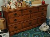 MAPLE DRESSER
