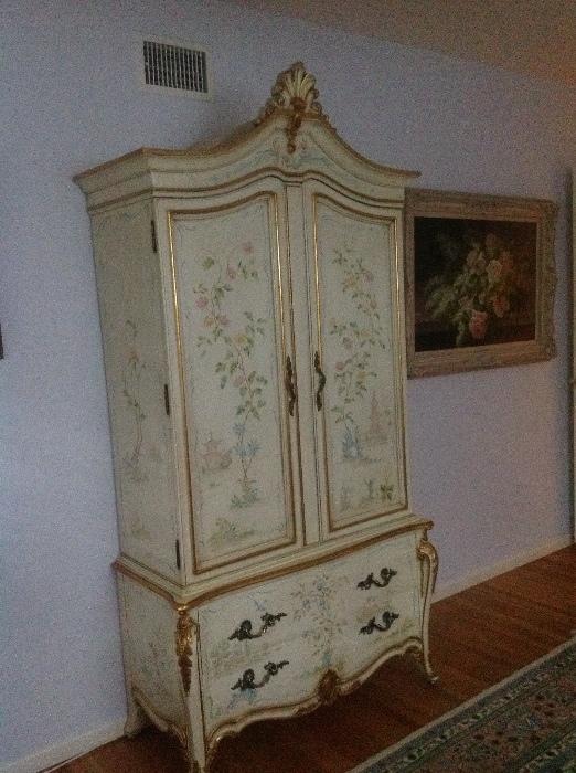 Karges "Georgian" cabinet on chest - part of a bedroom suite with matching large bedside chests, long dresser