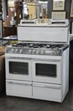 O'Keefe & Merritt "El Dorado" six burner vintage stove