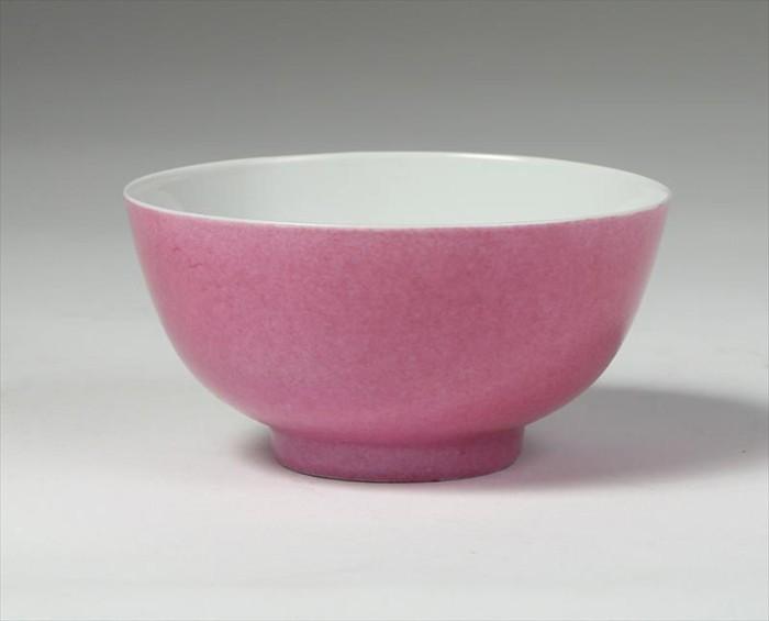 Chinese Porcelain Ruby Ground Bowl, Qianlong Period