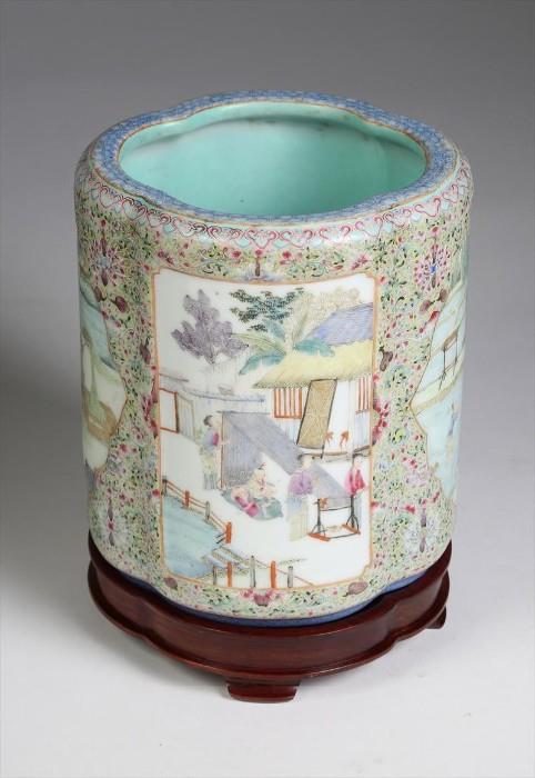 Chinese Porcelain Famille Rose Lobed Brushpot, Republic Period