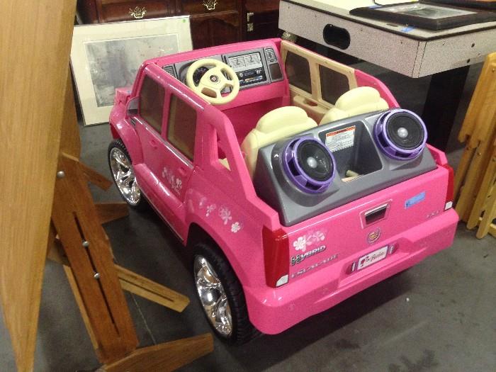 Power Wheels Fisher Price Pink Barbie Cadillac Hybrid Escalade with stereo that works!