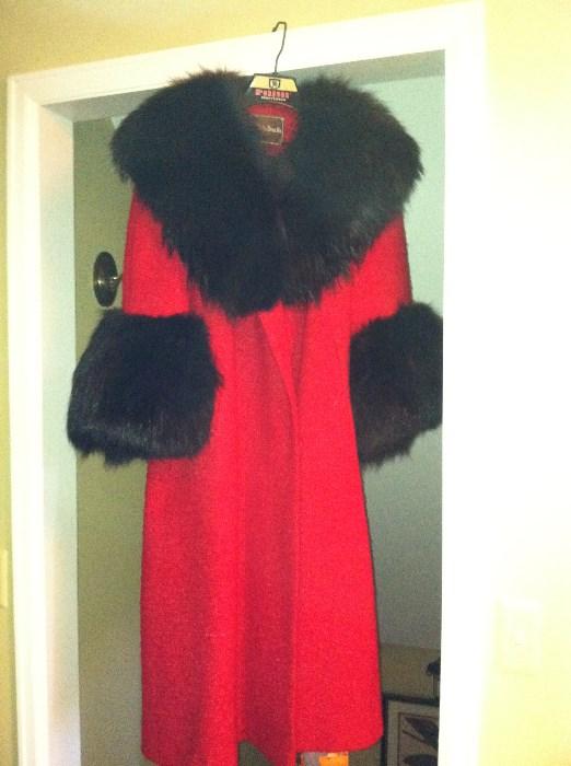 Beautiful vintage red wool coat with fur trim