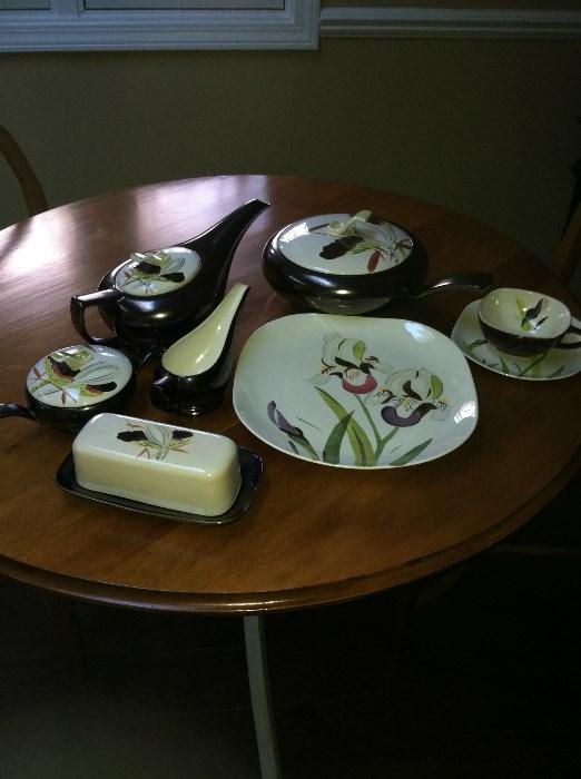 Large collection of Red Wing Lotus Blossom, Red Wing Iris including plates, cups and saucers and serving pieces