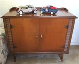 VINTAGE ZENITH CABINET - NO T.V.