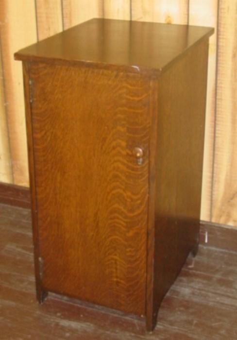 Small Oak Cabinet