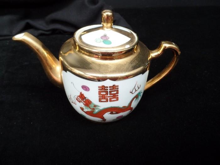 Chinese Tea Set           www.CTOnlineAuctions.com/SandhillsNC