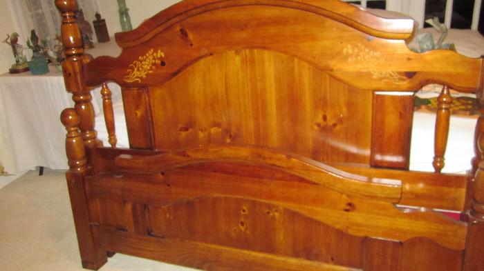 Queen head and footboard