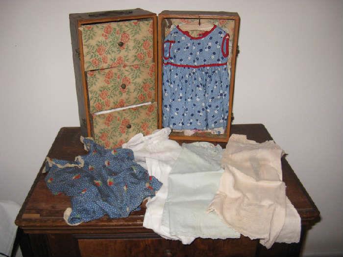 ANTIQUE DOLL TRUNK/SUIT CASE WITH DOLL CLOTHES