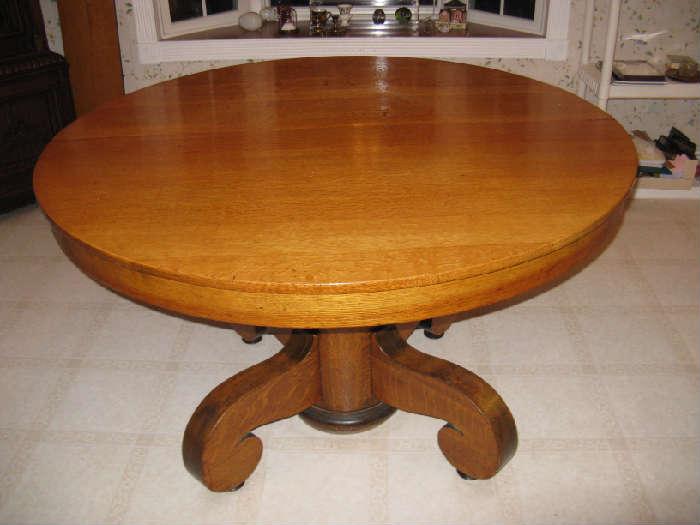 Turn of the Century American Solid Tiger Oak Round Split Pedestal Table with insert & custom made Lazy Susan, 