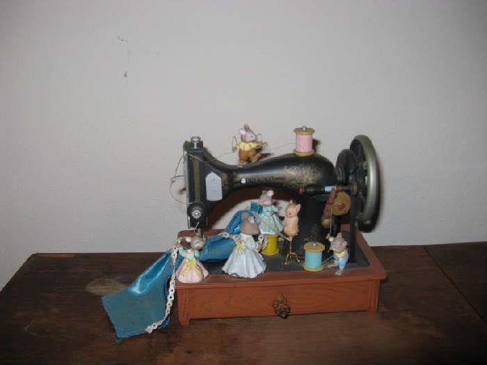 MUSICAL CHILDS SEWING MACHINE