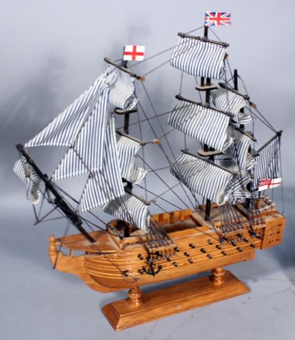  	HMS Victory Decorative Model Ships and Small Ship In Glass/Wood Display