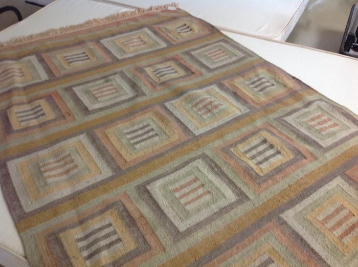 Rug with pastel squares, 75 x 50