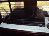 Technics stereo system with turn table