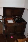 Gilbert Hand Crank Phonograph