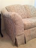 Broyhill Love Seat  $80                                                   67" x 38" 33"