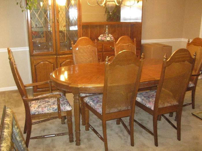 Dining room set with 8 chairs and extra leaves - $150