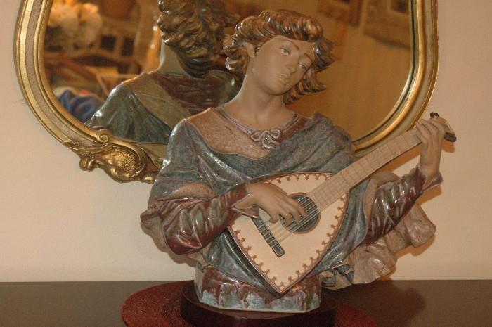 Troubador Llardo' retired by sculptor Antonio Balleste