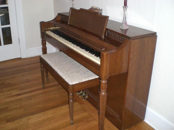 GEORGE STECK WALNUT PIANO