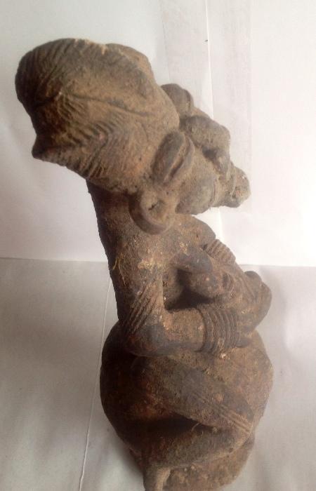 Bameleke Maternity Figure made 1900
