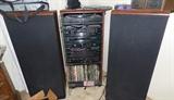 stereo with speakers