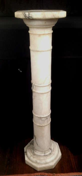 1145 - Antique white marble pedestal in good condition with swivel top, 41IN T, 9.5IN OCT