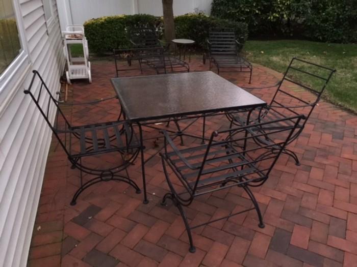 Square Patio Table & 4 Chairs