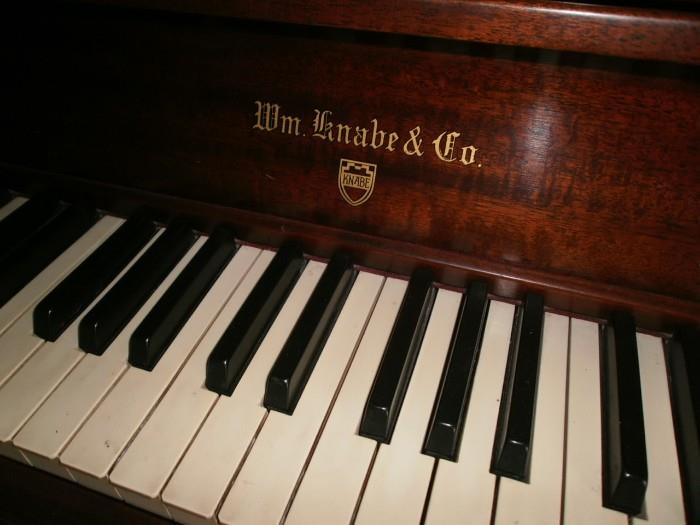 Wm Knabe Piano