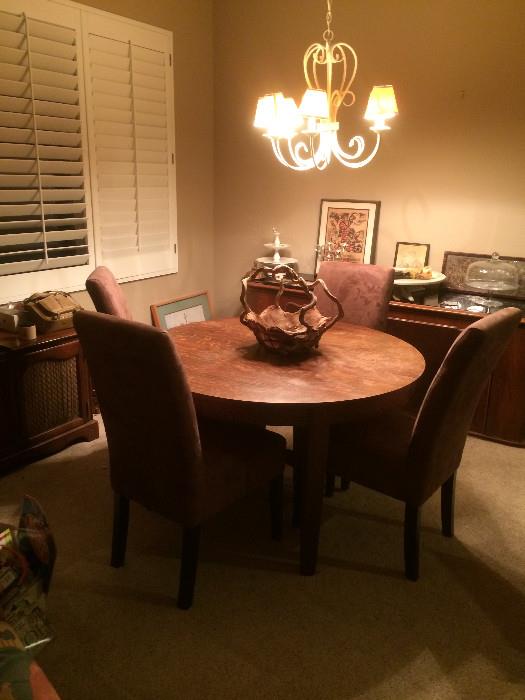 Dining table w/ three leaves, chairs