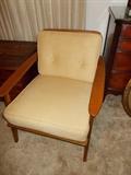 Mid Century Modern Chair - great lines use with these cushions or without!!!