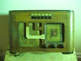 ANTIQUE PHILCO RADIO