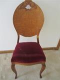 ANTIQUE CHAIR