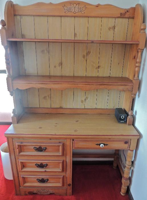 Hinkle-Young "Cape Cod" desk/hutch unit from twin bedroom set. Desk may be purchased separately.