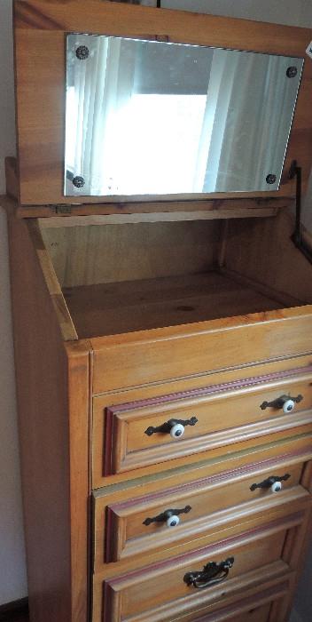 Open view of tall dresser/shaving stand from Hinkle & Young bedroom set.