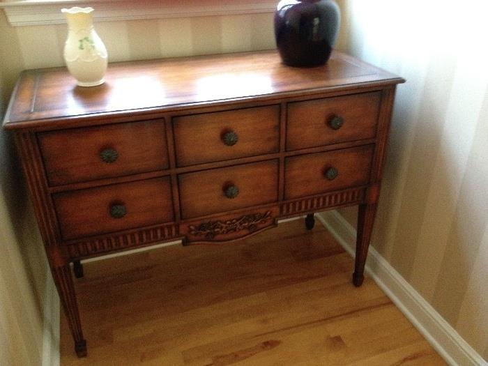Chest/table (Theodore Alexander)
$400
