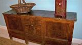This is a vintage Chinese server -