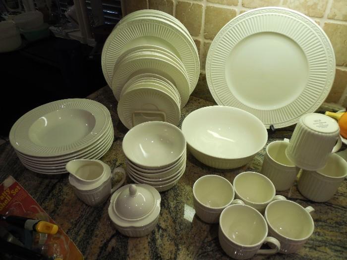Mikasa Italian dinnerware