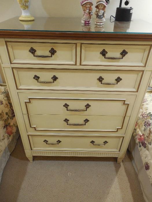 Drexel walnut bedroom set...5 drawer chest