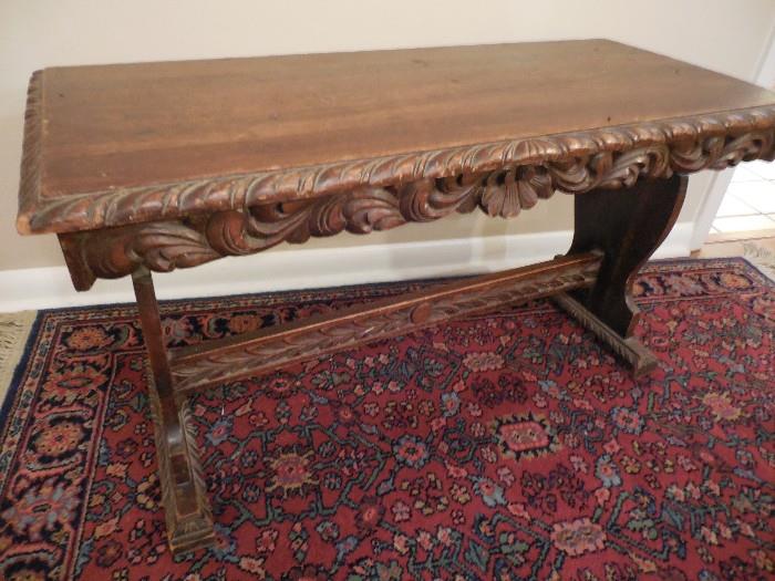 antique coffee table/bench