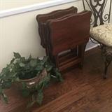          Set of TV trays (great for Mah Jongg, too)