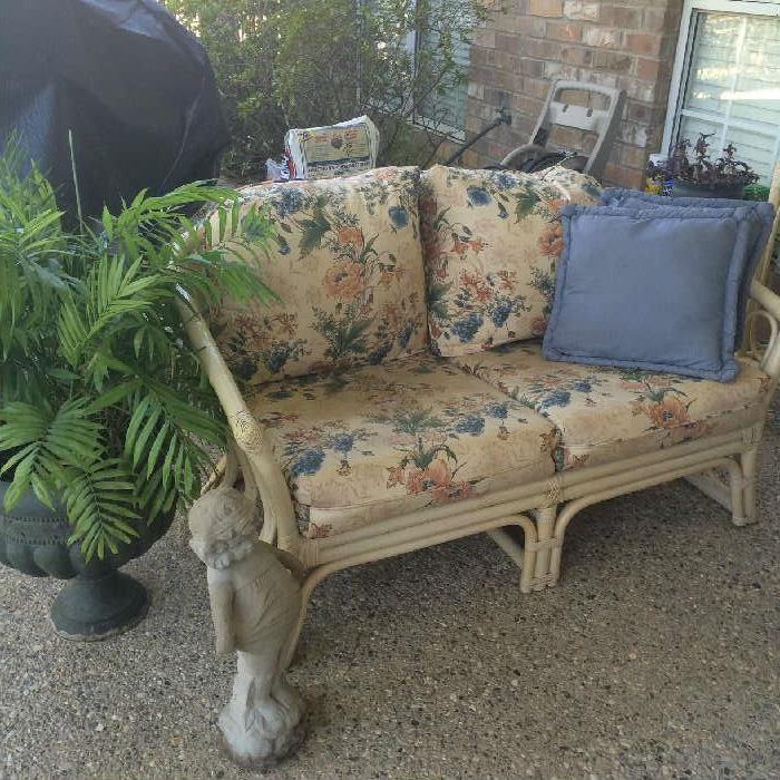  Settee has matching glass top patio table & 4 chairs