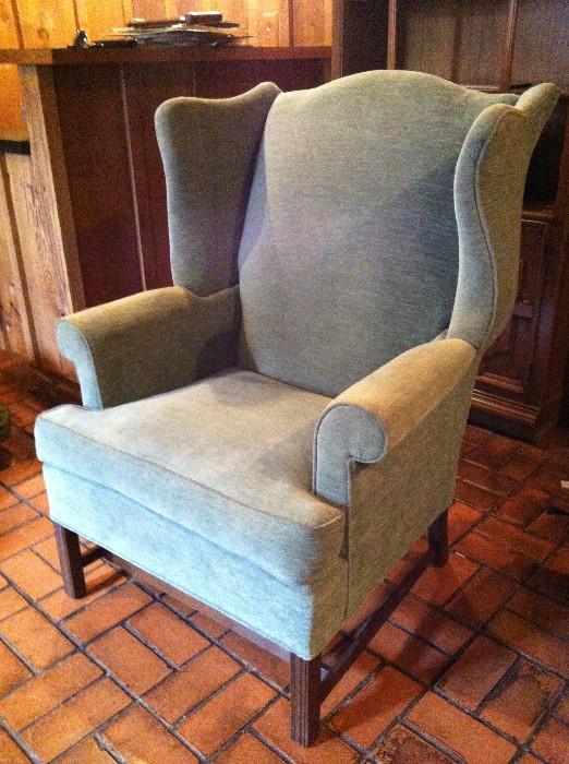Nice Clean Wing back chair