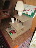Second retro table