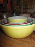 Vintage Pyrex Primary Colors