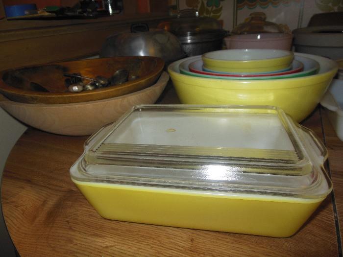 Vintage Pyrex Yellow Refrigerator dish
