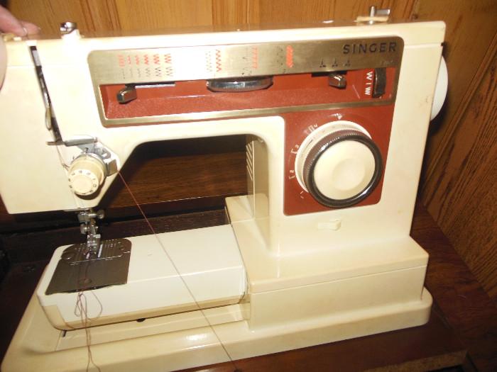 SInger Portable Sewing Machine